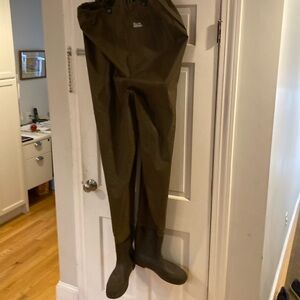 LL Bean Men’s boot foot waders. Size XL Long, size 13 boot.